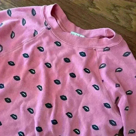 Wildfox Lip Service Lip Print Sweatshirt Size XS All Over Lip Graphic Print - Picture 8 of 9